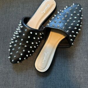 Qupid Black Studded Women's Mules